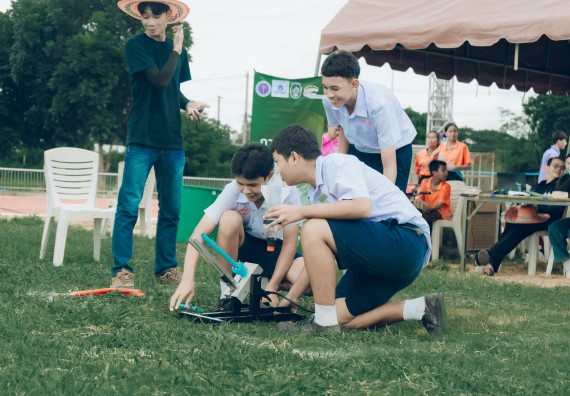 ภาพกิจกรรม  คณะวิทยาศาสตร์และเทคโนโลยี การแข่งขันจรวดขวดน้ำ งานสัปดาห์วิทยาศาสตร์แห่งชาติ ส่วนภูมิภาค ประจำปี 2567