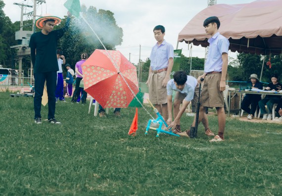 ภาพกิจกรรม  คณะวิทยาศาสตร์และเทคโนโลยี การแข่งขันจรวดขวดน้ำ งานสัปดาห์วิทยาศาสตร์แห่งชาติ ส่วนภูมิภาค ประจำปี 2567