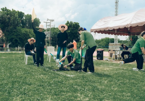 ภาพกิจกรรม  คณะวิทยาศาสตร์และเทคโนโลยี การแข่งขันจรวดขวดน้ำ งานสัปดาห์วิทยาศาสตร์แห่งชาติ ส่วนภูมิภาค ประจำปี 2567