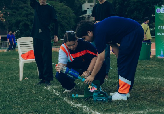 ภาพกิจกรรม  คณะวิทยาศาสตร์และเทคโนโลยี การแข่งขันจรวดขวดน้ำ งานสัปดาห์วิทยาศาสตร์แห่งชาติ ส่วนภูมิภาค ประจำปี 2567