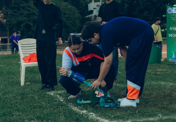 ภาพกิจกรรม  คณะวิทยาศาสตร์และเทคโนโลยี การแข่งขันจรวดขวดน้ำ งานสัปดาห์วิทยาศาสตร์แห่งชาติ ส่วนภูมิภาค ประจำปี 2567