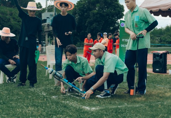 ภาพกิจกรรม  คณะวิทยาศาสตร์และเทคโนโลยี การแข่งขันจรวดขวดน้ำ งานสัปดาห์วิทยาศาสตร์แห่งชาติ ส่วนภูมิภาค ประจำปี 2567