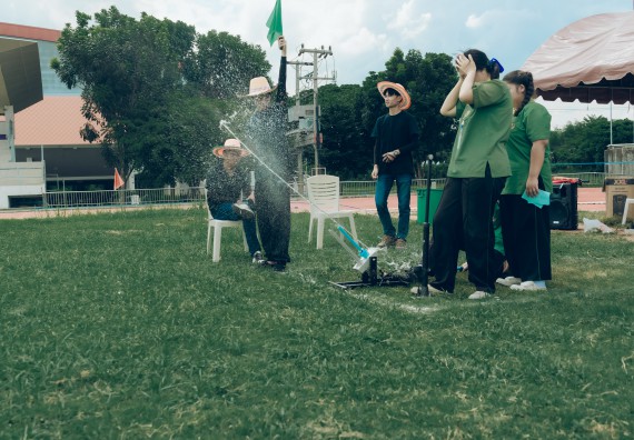 ภาพกิจกรรม  คณะวิทยาศาสตร์และเทคโนโลยี การแข่งขันจรวดขวดน้ำ งานสัปดาห์วิทยาศาสตร์แห่งชาติ ส่วนภูมิภาค ประจำปี 2567