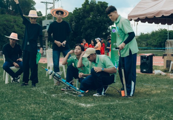 ภาพกิจกรรม  คณะวิทยาศาสตร์และเทคโนโลยี การแข่งขันจรวดขวดน้ำ งานสัปดาห์วิทยาศาสตร์แห่งชาติ ส่วนภูมิภาค ประจำปี 2567