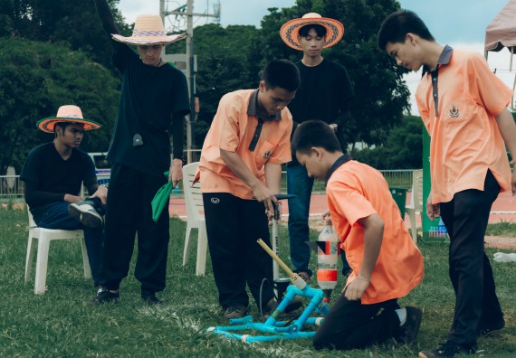 ภาพกิจกรรม  คณะวิทยาศาสตร์และเทคโนโลยี การแข่งขันจรวดขวดน้ำ งานสัปดาห์วิทยาศาสตร์แห่งชาติ ส่วนภูมิภาค ประจำปี 2567
