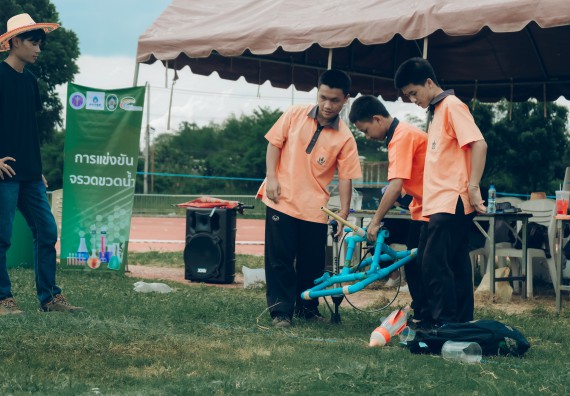 ภาพกิจกรรม  คณะวิทยาศาสตร์และเทคโนโลยี การแข่งขันจรวดขวดน้ำ งานสัปดาห์วิทยาศาสตร์แห่งชาติ ส่วนภูมิภาค ประจำปี 2567