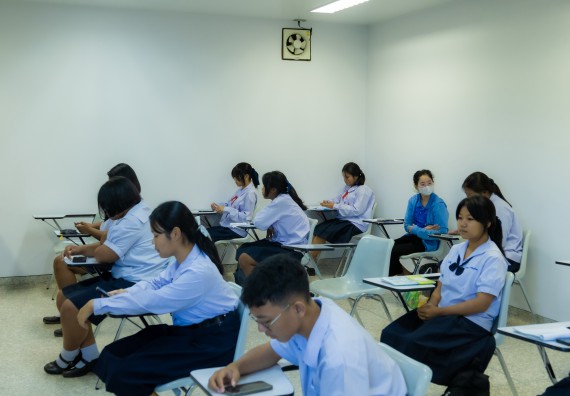 ภาพกิจกรรม  คณะวิทยาศาสตร์และเทคโนโลยี การแข่งขัน 180-IQ งานสัปดาห์วิทยาศาสตร์แห่งชาติ ส่วนภูมิภาค ประจำปี 2567