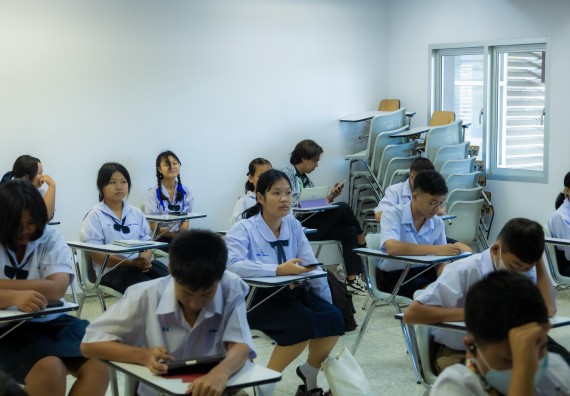 ภาพกิจกรรม  คณะวิทยาศาสตร์และเทคโนโลยี การแข่งขัน 180-IQ งานสัปดาห์วิทยาศาสตร์แห่งชาติ ส่วนภูมิภาค ประจำปี 2567