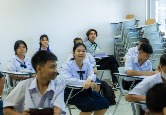 ภาพกิจกรรม  คณะวิทยาศาสตร์และเทคโนโลยี การแข่งขัน 180-IQ งานสัปดาห์วิทยาศาสตร์แห่งชาติ ส่วนภูมิภาค ประจำปี 2567