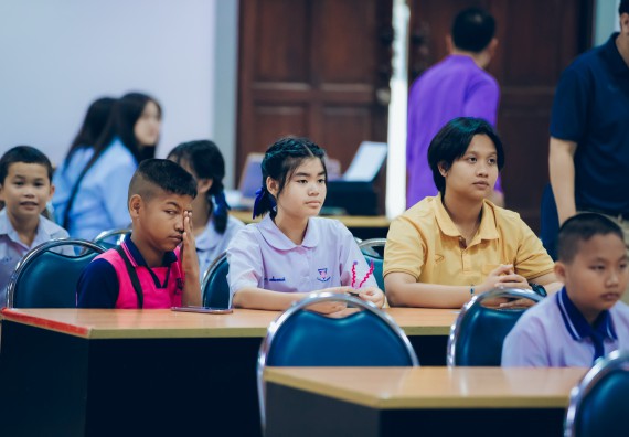 ภาพกิจกรรม  คณะวิทยาศาสตร์และเทคโนโลยี การแข่งขันการพูดทางวิทยาศาสตร์ งานสัปดาห์วิทยาศาสตร์แห่งชาติ ส่วนภูมิภาค ประจำปี 2567