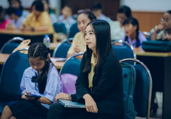 ภาพกิจกรรม  คณะวิทยาศาสตร์และเทคโนโลยี การแข่งขันการพูดทางวิทยาศาสตร์ งานสัปดาห์วิทยาศาสตร์แห่งชาติ ส่วนภูมิภาค ประจำปี 2567