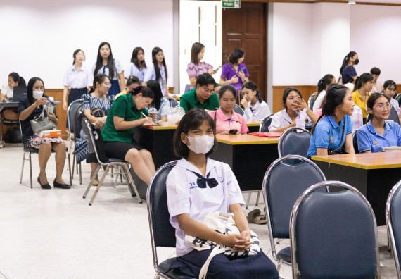ภาพกิจกรรม  คณะวิทยาศาสตร์และเทคโนโลยี การแข่งขันการพูดทางวิทยาศาสตร์ งานสัปดาห์วิทยาศาสตร์แห่งชาติ ส่วนภูมิภาค ประจำปี 2567