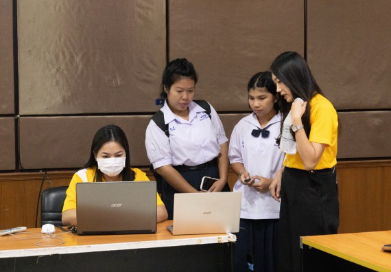 ภาพกิจกรรม  คณะวิทยาศาสตร์และเทคโนโลยี การแข่งขันการพูดทางวิทยาศาสตร์ งานสัปดาห์วิทยาศาสตร์แห่งชาติ ส่วนภูมิภาค ประจำปี 2567