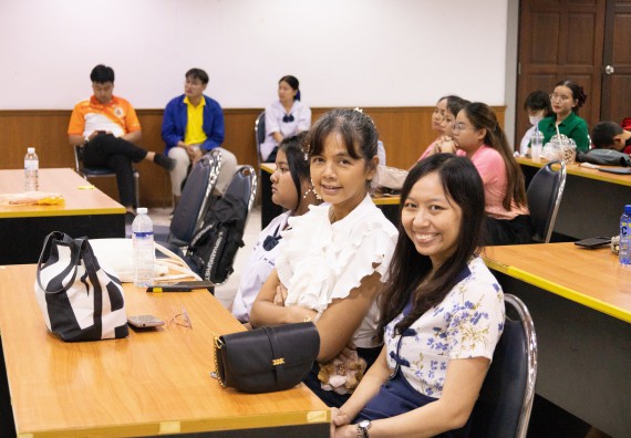 ภาพกิจกรรม  คณะวิทยาศาสตร์และเทคโนโลยี การแข่งขันการพูดทางวิทยาศาสตร์ งานสัปดาห์วิทยาศาสตร์แห่งชาติ ส่วนภูมิภาค ประจำปี 2567