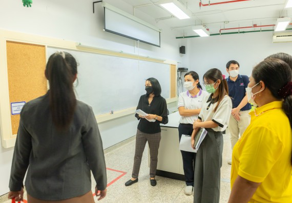 ภาพกิจกรรม  โปรแกรมวิชาเคมี คณะวิทยาศาสตร์และเทคโนโลยี มหาวิทยาลัยราชภัฏกำแพงเพชร รับการตรวจประเมินและรับรองห้องปฏิบัติการปลอดภัยในรูปแบบ Peer Evaluation