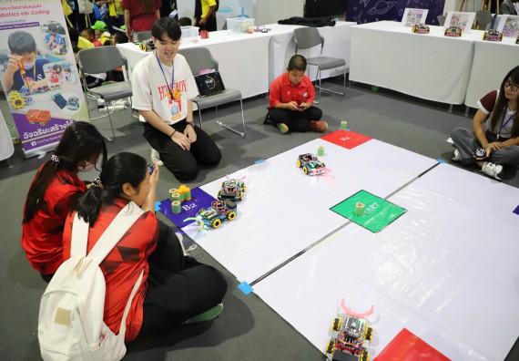 ภาพกิจกรรม  คณะวิทยาศาสตร์และเทคโนโลยี  จัดกิจกรรมศึกษาดูงานมหากรรมวิทยาศาสตร์และเทคโนโลยีแห่งชาติ ประจำปี 2567