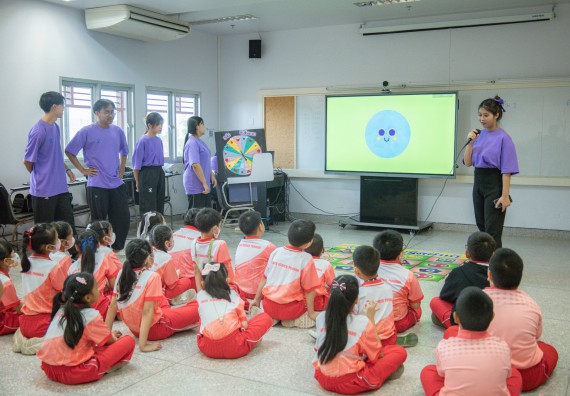 ภาพกิจกรรม  คณะวิทยาศาสตร์และเทคโนโลยี มหาวิทยาลัยราชภัฏกำแพงเพชร ร่วมกับโรงเรียนอนุบาลกำแพงเพชร จัดโครงการฝึกทักษะเพื่อพัฒนาอัจฉริยภาพวิทยาศาสตร์ กิจกรรมค่าย STEM ศึกษา