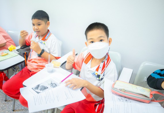 ภาพกิจกรรม  คณะวิทยาศาสตร์และเทคโนโลยี มหาวิทยาลัยราชภัฏกำแพงเพชร ร่วมกับโรงเรียนอนุบาลกำแพงเพชร จัดโครงการฝึกทักษะเพื่อพัฒนาอัจฉริยภาพวิทยาศาสตร์ กิจกรรมค่าย STEM ศึกษา