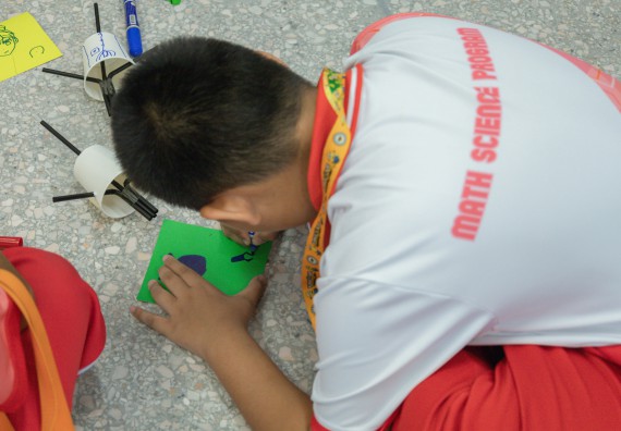 ภาพกิจกรรม  คณะวิทยาศาสตร์และเทคโนโลยี มหาวิทยาลัยราชภัฏกำแพงเพชร ร่วมกับโรงเรียนอนุบาลกำแพงเพชร จัดโครงการฝึกทักษะเพื่อพัฒนาอัจฉริยภาพวิทยาศาสตร์ กิจกรรมค่าย STEM ศึกษา