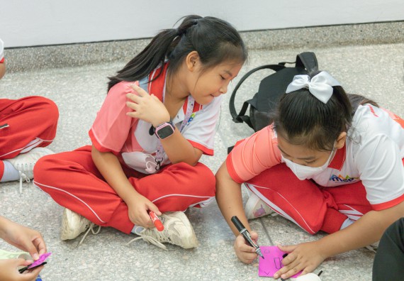 ภาพกิจกรรม  คณะวิทยาศาสตร์และเทคโนโลยี มหาวิทยาลัยราชภัฏกำแพงเพชร ร่วมกับโรงเรียนอนุบาลกำแพงเพชร จัดโครงการฝึกทักษะเพื่อพัฒนาอัจฉริยภาพวิทยาศาสตร์ กิจกรรมค่าย STEM ศึกษา