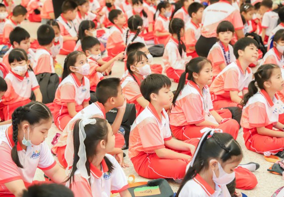 ภาพกิจกรรม  คณะวิทยาศาสตร์และเทคโนโลยี มหาวิทยาลัยราชภัฏกำแพงเพชร ร่วมกับโรงเรียนอนุบาลกำแพงเพชร จัดโครงการฝึกทักษะเพื่อพัฒนาอัจฉริยภาพวิทยาศาสตร์ กิจกรรมค่าย STEM ศึกษา