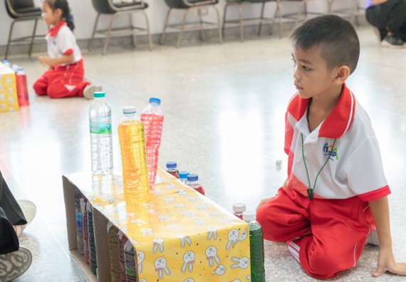 ภาพกิจกรรม  คณะวิทยาศาสตร์และเทคโนโลยี มหาวิทยาลัยราชภัฏกำแพงเพชร ร่วมกับโรงเรียนอนุบาลกำแพงเพชร จัดโครงการฝึกทักษะเพื่อพัฒนาอัจฉริยภาพวิทยาศาสตร์ กิจกรรมค่าย STEM ศึกษา