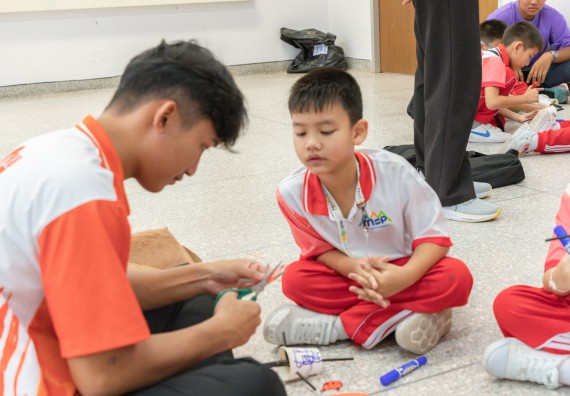 ภาพกิจกรรม  คณะวิทยาศาสตร์และเทคโนโลยี มหาวิทยาลัยราชภัฏกำแพงเพชร ร่วมกับโรงเรียนอนุบาลกำแพงเพชร จัดโครงการฝึกทักษะเพื่อพัฒนาอัจฉริยภาพวิทยาศาสตร์ กิจกรรมค่าย STEM ศึกษา