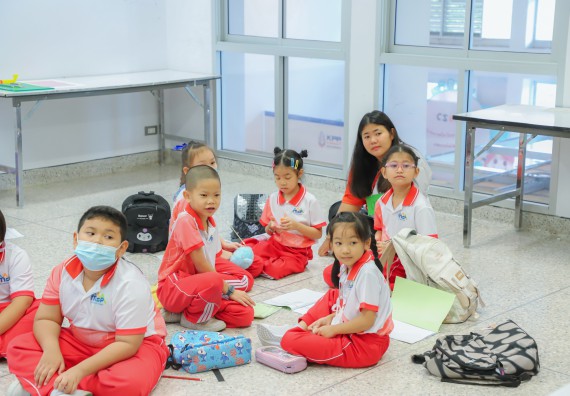 ภาพกิจกรรม  คณะวิทยาศาสตร์และเทคโนโลยี มหาวิทยาลัยราชภัฏกำแพงเพชร ร่วมกับโรงเรียนอนุบาลกำแพงเพชร จัดโครงการฝึกทักษะเพื่อพัฒนาอัจฉริยภาพวิทยาศาสตร์ กิจกรรมค่าย STEM ศึกษา