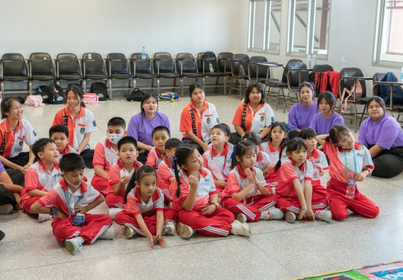 ภาพกิจกรรม  คณะวิทยาศาสตร์และเทคโนโลยี มหาวิทยาลัยราชภัฏกำแพงเพชร ร่วมกับโรงเรียนอนุบาลกำแพงเพชร จัดโครงการฝึกทักษะเพื่อพัฒนาอัจฉริยภาพวิทยาศาสตร์ กิจกรรมค่าย STEM ศึกษา