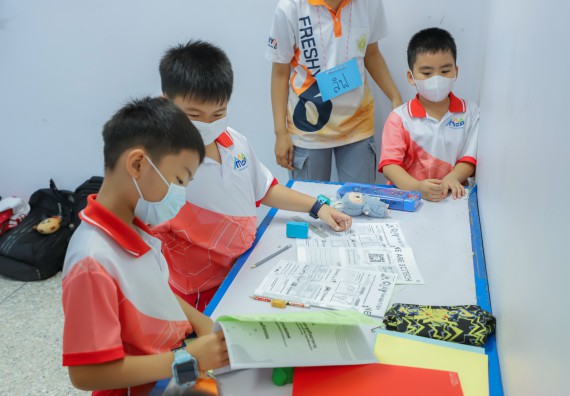 ภาพกิจกรรม  คณะวิทยาศาสตร์และเทคโนโลยี มหาวิทยาลัยราชภัฏกำแพงเพชร ร่วมกับโรงเรียนอนุบาลกำแพงเพชร จัดโครงการฝึกทักษะเพื่อพัฒนาอัจฉริยภาพวิทยาศาสตร์ กิจกรรมค่าย STEM ศึกษา