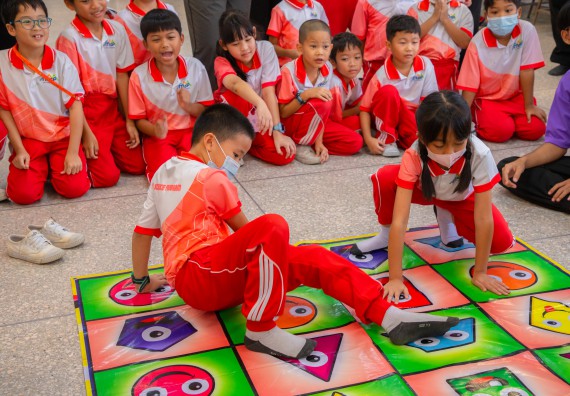 ภาพกิจกรรม  คณะวิทยาศาสตร์และเทคโนโลยี มหาวิทยาลัยราชภัฏกำแพงเพชร ร่วมกับโรงเรียนอนุบาลกำแพงเพชร จัดโครงการฝึกทักษะเพื่อพัฒนาอัจฉริยภาพวิทยาศาสตร์ กิจกรรมค่าย STEM ศึกษา