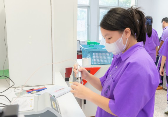 คณะวิทยาศาสตร์และเทคโนโลยี มหาวิทยาลัยราชภัฏกำแพงเพชร ร่วมกับกลุ่มสาระการเรียนรู้วิทยาศาสตร์และเทคโนโลยี โรงเรียนขาณุวิทยา จัดกิจกรรมการอบรมเชิงปฏิบัติการบูรณาการความรู้วิทยาศาสตร์