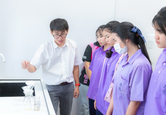 คณะวิทยาศาสตร์และเทคโนโลยี มหาวิทยาลัยราชภัฏกำแพงเพชร ร่วมกับกลุ่มสาระการเรียนรู้วิทยาศาสตร์และเทคโนโลยี โรงเรียนขาณุวิทยา จัดกิจกรรมการอบรมเชิงปฏิบัติการบูรณาการความรู้วิทยาศาสตร์