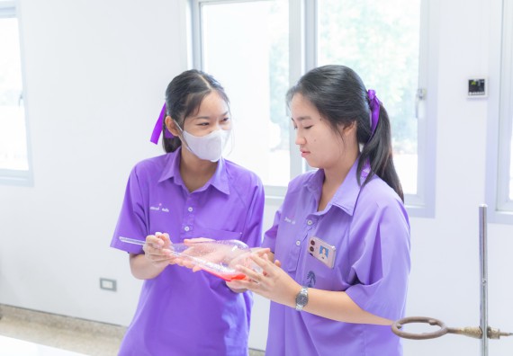 คณะวิทยาศาสตร์และเทคโนโลยี มหาวิทยาลัยราชภัฏกำแพงเพชร ร่วมกับกลุ่มสาระการเรียนรู้วิทยาศาสตร์และเทคโนโลยี โรงเรียนขาณุวิทยา จัดกิจกรรมการอบรมเชิงปฏิบัติการบูรณาการความรู้วิทยาศาสตร์