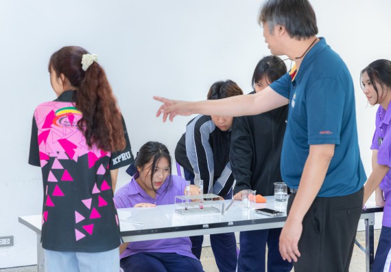 คณะวิทยาศาสตร์และเทคโนโลยี มหาวิทยาลัยราชภัฏกำแพงเพชร ร่วมกับกลุ่มสาระการเรียนรู้วิทยาศาสตร์และเทคโนโลยี โรงเรียนขาณุวิทยา จัดกิจกรรมการอบรมเชิงปฏิบัติการบูรณาการความรู้วิทยาศาสตร์