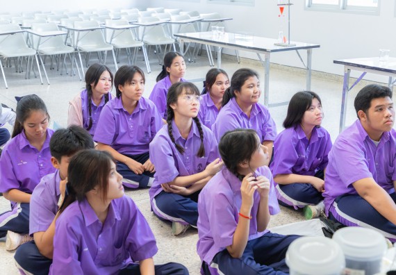 คณะวิทยาศาสตร์และเทคโนโลยี มหาวิทยาลัยราชภัฏกำแพงเพชร ร่วมกับกลุ่มสาระการเรียนรู้วิทยาศาสตร์และเทคโนโลยี โรงเรียนขาณุวิทยา จัดกิจกรรมการอบรมเชิงปฏิบัติการบูรณาการความรู้วิทยาศาสตร์