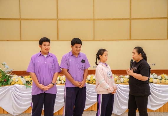 คณะวิทยาศาสตร์และเทคโนโลยี มหาวิทยาลัยราชภัฏกำแพงเพชร ร่วมกับกลุ่มสาระการเรียนรู้วิทยาศาสตร์และเทคโนโลยี โรงเรียนขาณุวิทยา จัดกิจกรรมการอบรมเชิงปฏิบัติการบูรณาการความรู้วิทยาศาสตร์