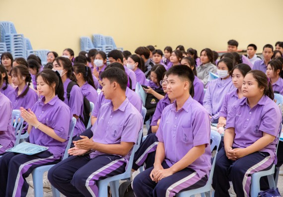 คณะวิทยาศาสตร์และเทคโนโลยี มหาวิทยาลัยราชภัฏกำแพงเพชร ร่วมกับกลุ่มสาระการเรียนรู้วิทยาศาสตร์และเทคโนโลยี โรงเรียนขาณุวิทยา จัดกิจกรรมการอบรมเชิงปฏิบัติการบูรณาการความรู้วิทยาศาสตร์