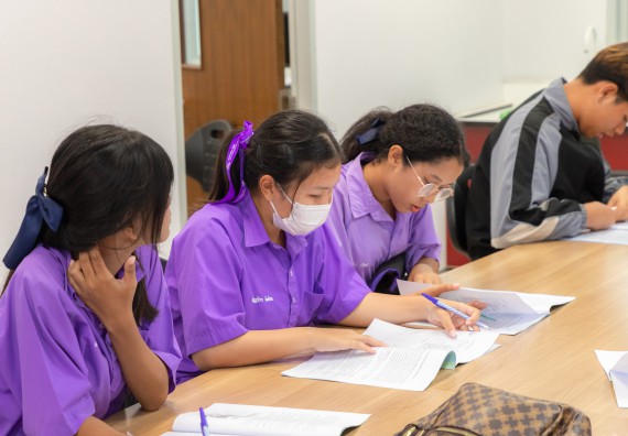 คณะวิทยาศาสตร์และเทคโนโลยี มหาวิทยาลัยราชภัฏกำแพงเพชร ร่วมกับกลุ่มสาระการเรียนรู้วิทยาศาสตร์และเทคโนโลยี โรงเรียนขาณุวิทยา จัดกิจกรรมการอบรมเชิงปฏิบัติการบูรณาการความรู้วิทยาศาสตร์