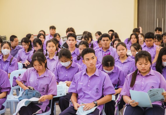 คณะวิทยาศาสตร์และเทคโนโลยี มหาวิทยาลัยราชภัฏกำแพงเพชร ร่วมกับกลุ่มสาระการเรียนรู้วิทยาศาสตร์และเทคโนโลยี โรงเรียนขาณุวิทยา จัดกิจกรรมการอบรมเชิงปฏิบัติการบูรณาการความรู้วิทยาศาสตร์