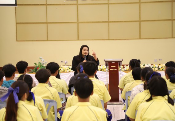 ภาพกิจกรรม  คณะวิทยาศาสตร์และเทคโนโลยี มหาวิทยาลัยราชภัฏกำแพงเพชร ร่วมกับโรงเรียนบ่อแก้ววิทยา จัดโครงการค่ายวิทยาศาสตร์