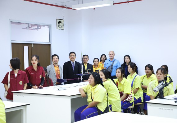 ภาพกิจกรรม  คณะวิทยาศาสตร์และเทคโนโลยี มหาวิทยาลัยราชภัฏกำแพงเพชร ร่วมกับโรงเรียนบ่อแก้ววิทยา จัดโครงการค่ายวิทยาศาสตร์