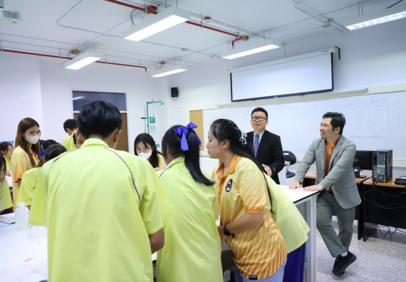 ภาพกิจกรรม  คณะวิทยาศาสตร์และเทคโนโลยี มหาวิทยาลัยราชภัฏกำแพงเพชร ร่วมกับโรงเรียนบ่อแก้ววิทยา จัดโครงการค่ายวิทยาศาสตร์