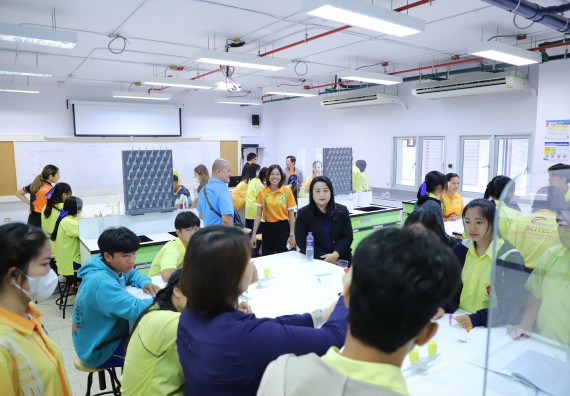 ภาพกิจกรรม  คณะวิทยาศาสตร์และเทคโนโลยี มหาวิทยาลัยราชภัฏกำแพงเพชร ร่วมกับโรงเรียนบ่อแก้ววิทยา จัดโครงการค่ายวิทยาศาสตร์