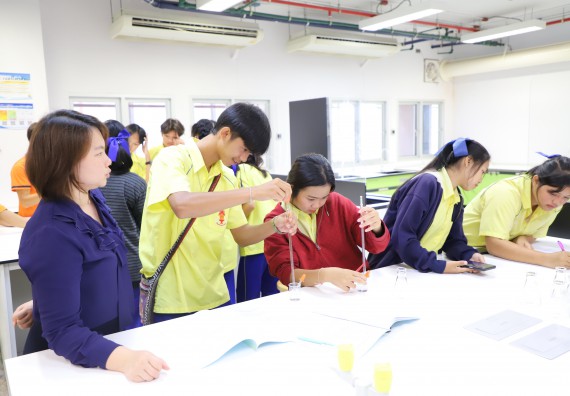 ภาพกิจกรรม  คณะวิทยาศาสตร์และเทคโนโลยี มหาวิทยาลัยราชภัฏกำแพงเพชร ร่วมกับโรงเรียนบ่อแก้ววิทยา จัดโครงการค่ายวิทยาศาสตร์