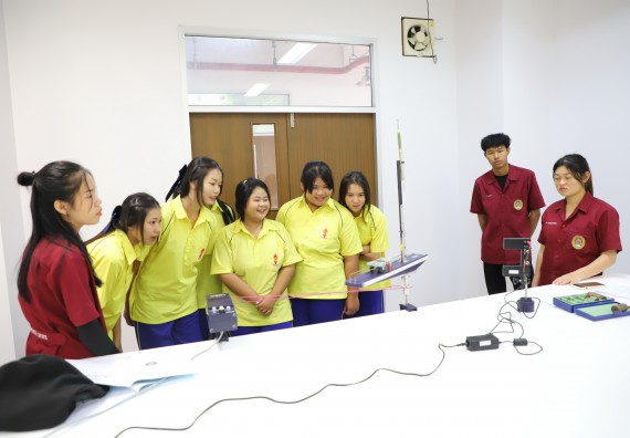 ภาพกิจกรรม  คณะวิทยาศาสตร์และเทคโนโลยี มหาวิทยาลัยราชภัฏกำแพงเพชร ร่วมกับโรงเรียนบ่อแก้ววิทยา จัดโครงการค่ายวิทยาศาสตร์