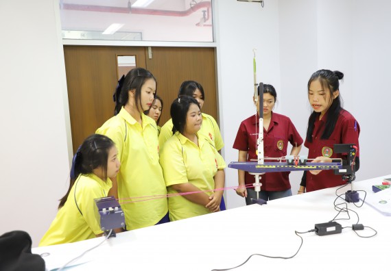 ภาพกิจกรรม  คณะวิทยาศาสตร์และเทคโนโลยี มหาวิทยาลัยราชภัฏกำแพงเพชร ร่วมกับโรงเรียนบ่อแก้ววิทยา จัดโครงการค่ายวิทยาศาสตร์