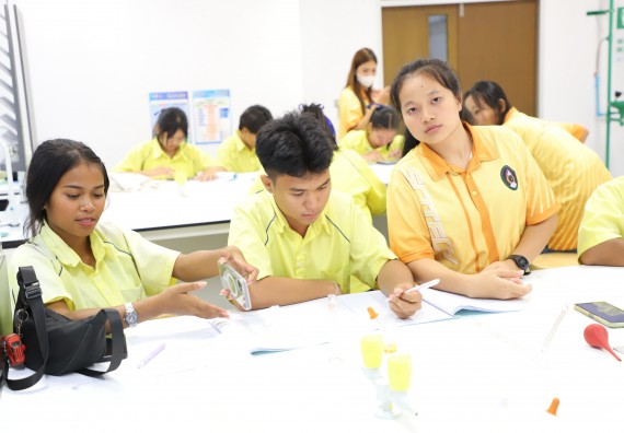 ภาพกิจกรรม  คณะวิทยาศาสตร์และเทคโนโลยี มหาวิทยาลัยราชภัฏกำแพงเพชร ร่วมกับโรงเรียนบ่อแก้ววิทยา จัดโครงการค่ายวิทยาศาสตร์