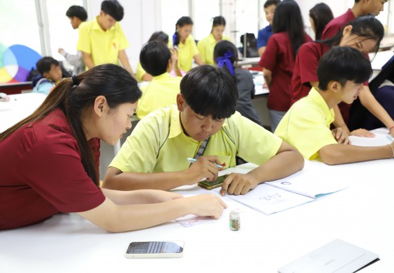 ภาพกิจกรรม  คณะวิทยาศาสตร์และเทคโนโลยี มหาวิทยาลัยราชภัฏกำแพงเพชร ร่วมกับโรงเรียนบ่อแก้ววิทยา จัดโครงการค่ายวิทยาศาสตร์