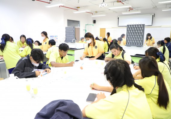 ภาพกิจกรรม  คณะวิทยาศาสตร์และเทคโนโลยี มหาวิทยาลัยราชภัฏกำแพงเพชร ร่วมกับโรงเรียนบ่อแก้ววิทยา จัดโครงการค่ายวิทยาศาสตร์